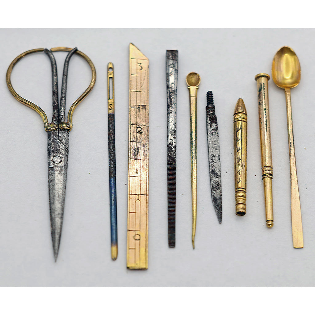 Antique Georgian etui gilt hardstone metal necessaire full set implements (4137)