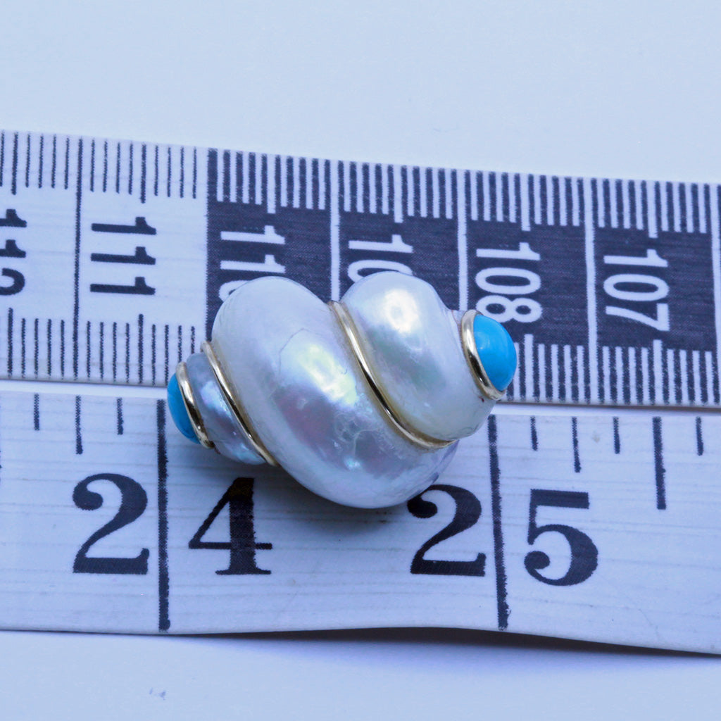 Vintage Earrings MAZ Turbo Shells 14k gold and turquoise (7309)