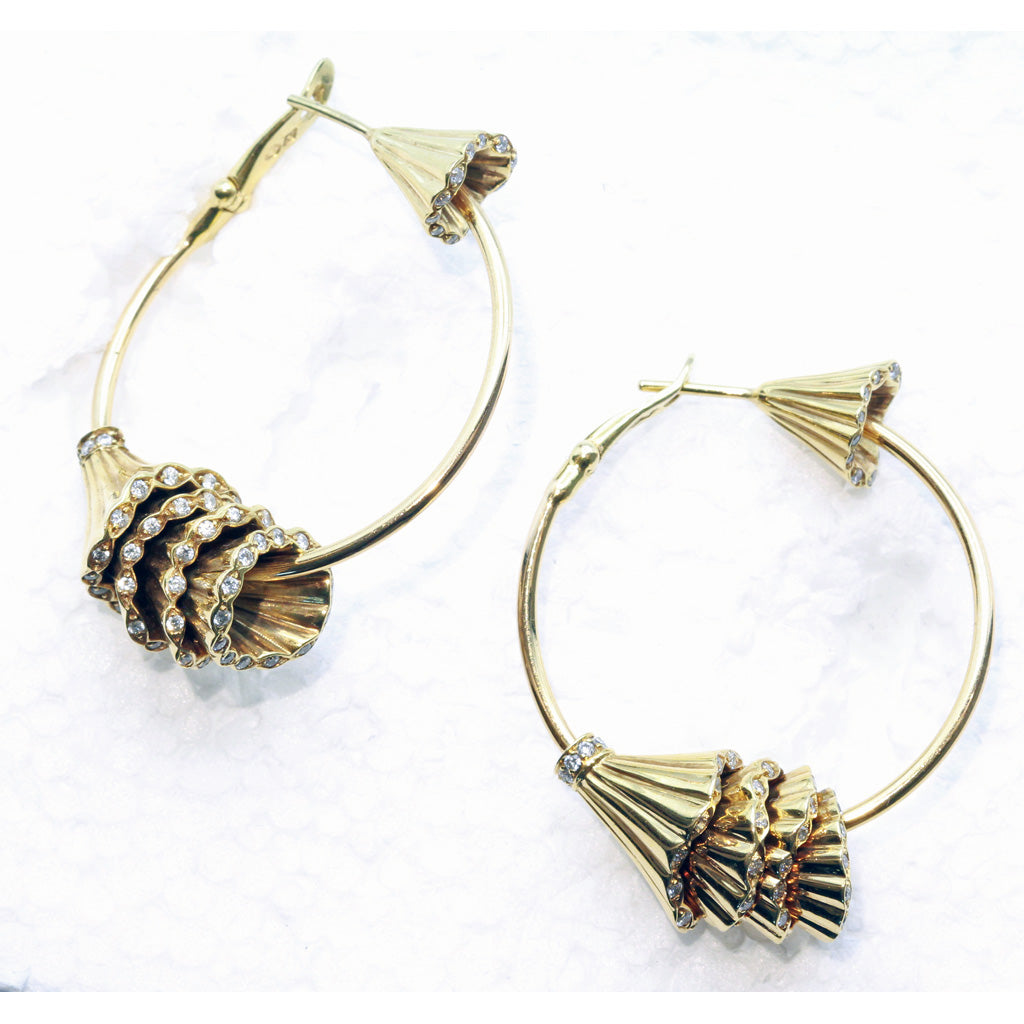 Boucheron earrings 18k gold diamond hoop earrings Exquises Confidences (7425)