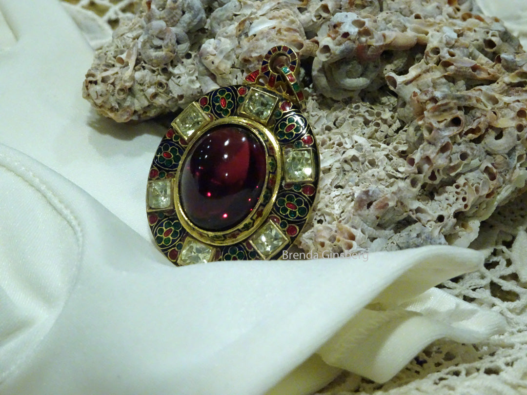 Antique Holbeinesque Locket Pendant 14k Chased Gold Garnet Gem Enamel (6563)