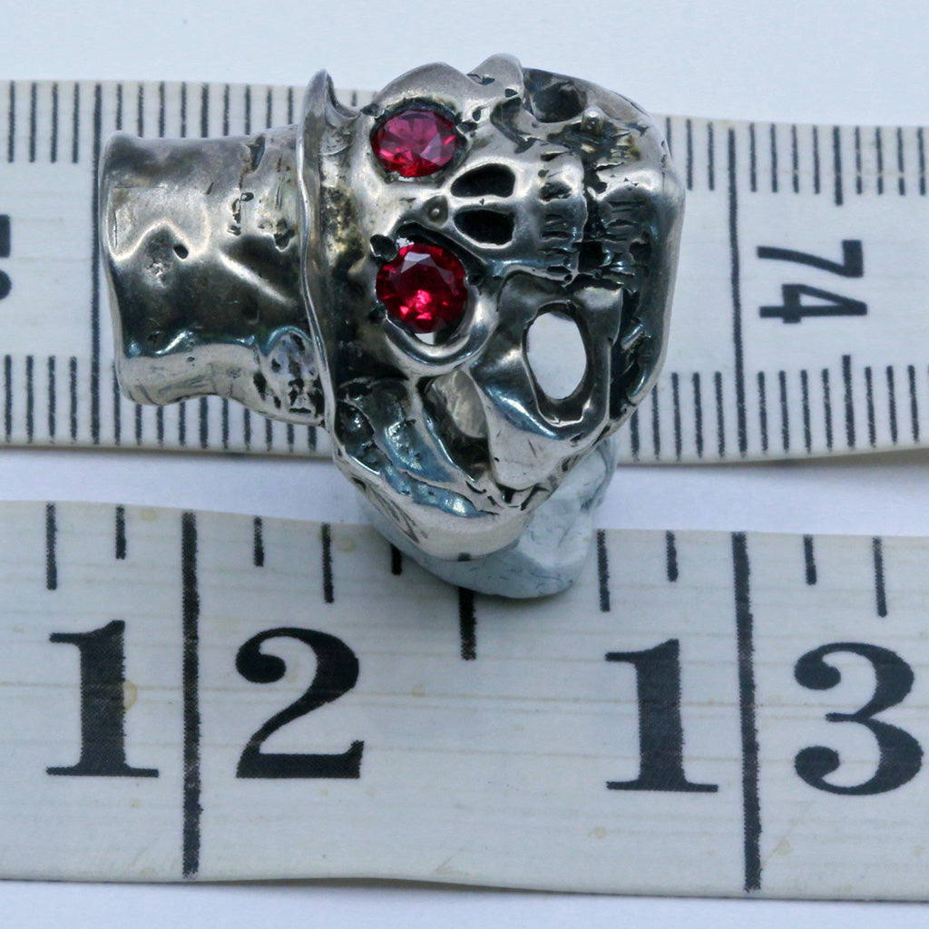 Silver skull ring biker jewelry Goth Death Head Top Hat red eyes (7345)