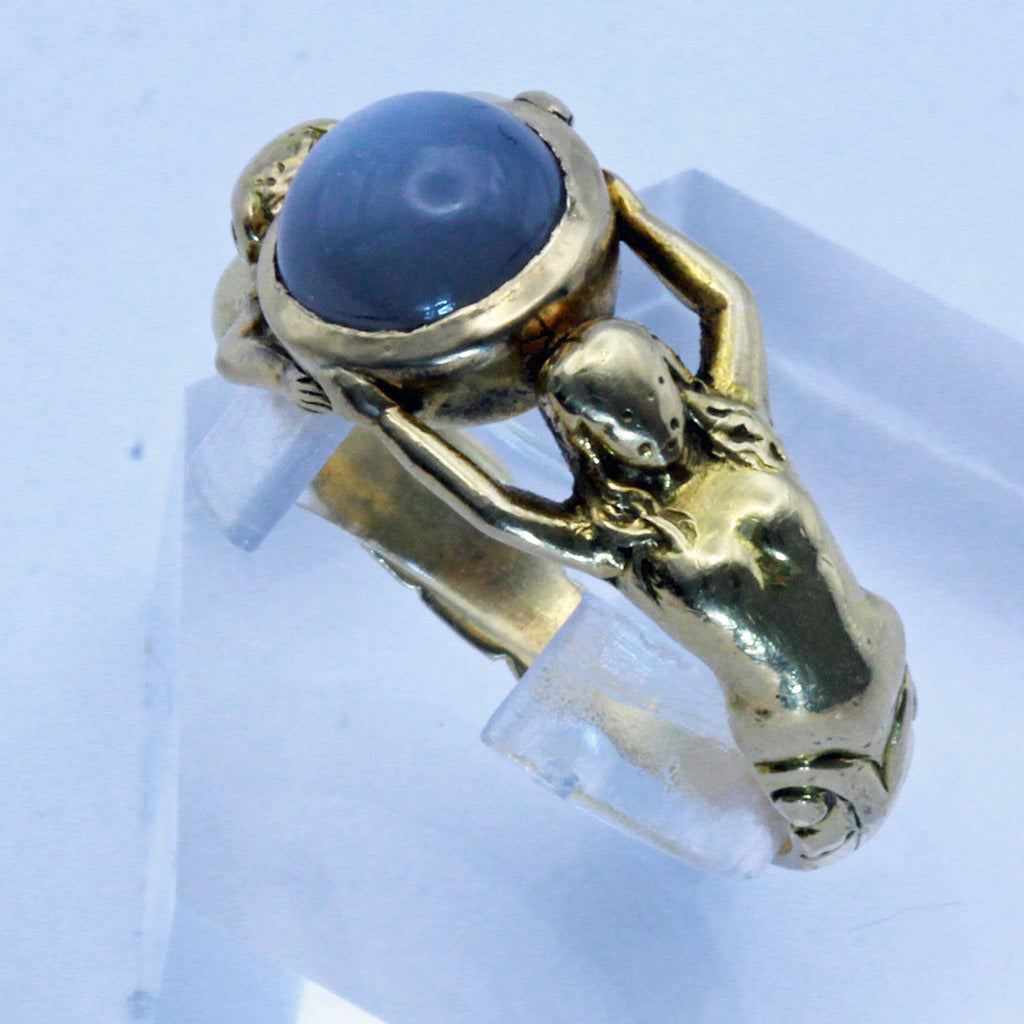 Antique Art Nouveau ring 18k gold moonstone male female figures French (7404)