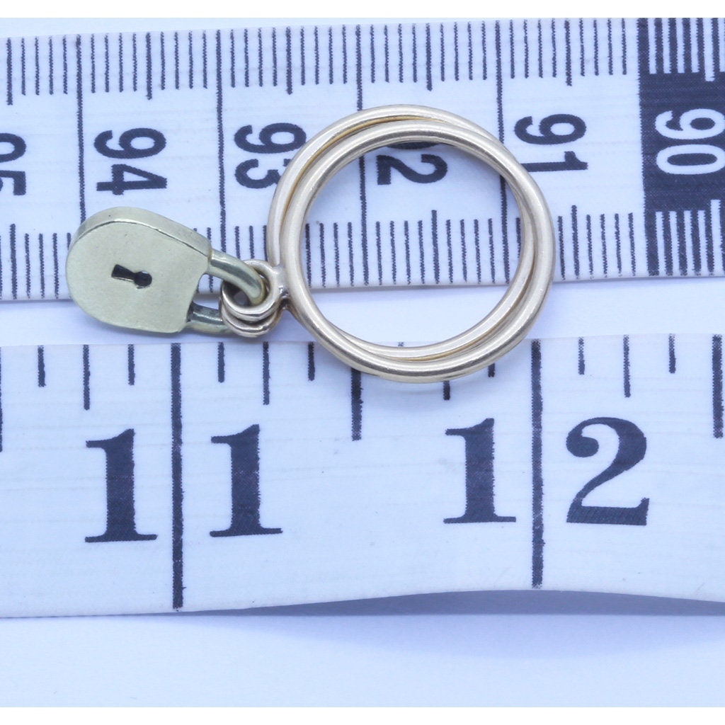 Antique / Vintage Ring 14k Gold Double hoops w Padlock Charm Dangle (6518)