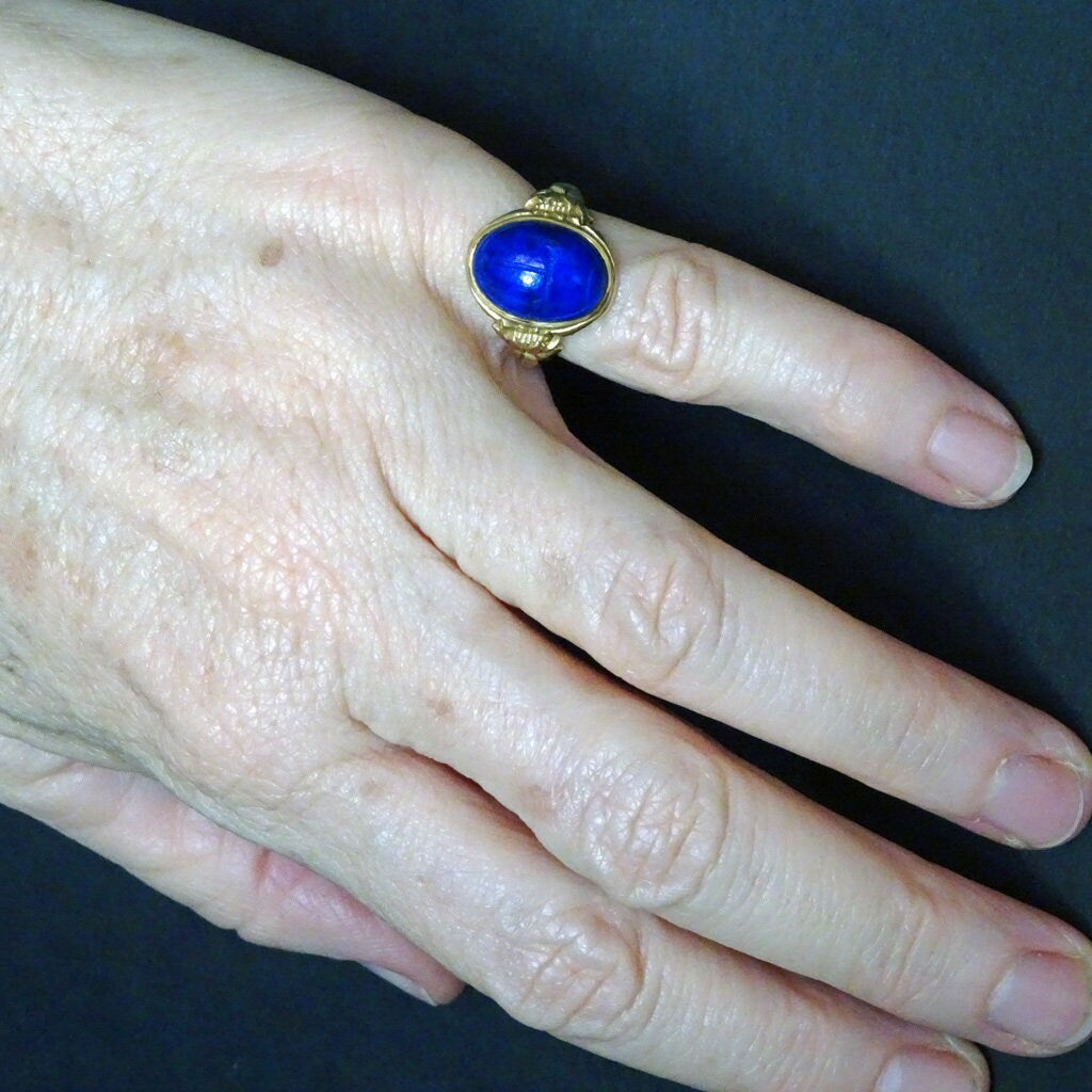 Victorian Nouveau scarab ring Egyptian Revival Gold Lapis Lazuli Signed (6615)