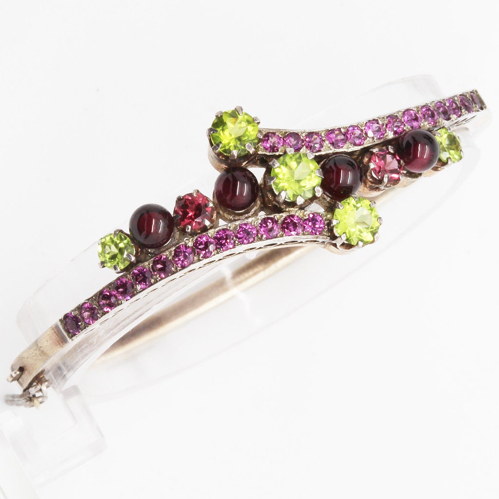 Antique Victorian Bracelet Bangle Peridot Garnet  Napoleon III French  (5440)