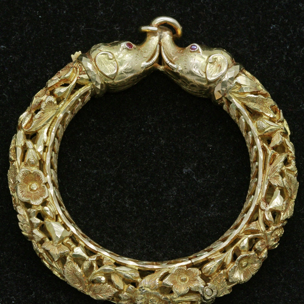 Antique Vintage Bangle Bracelet 22k Gold Elephant Heads Mughal India (4930)