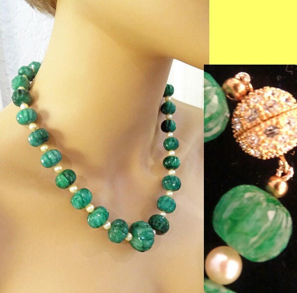 Estate Carved Emeralds and Pearls Necklace Bracelet Set (5677)