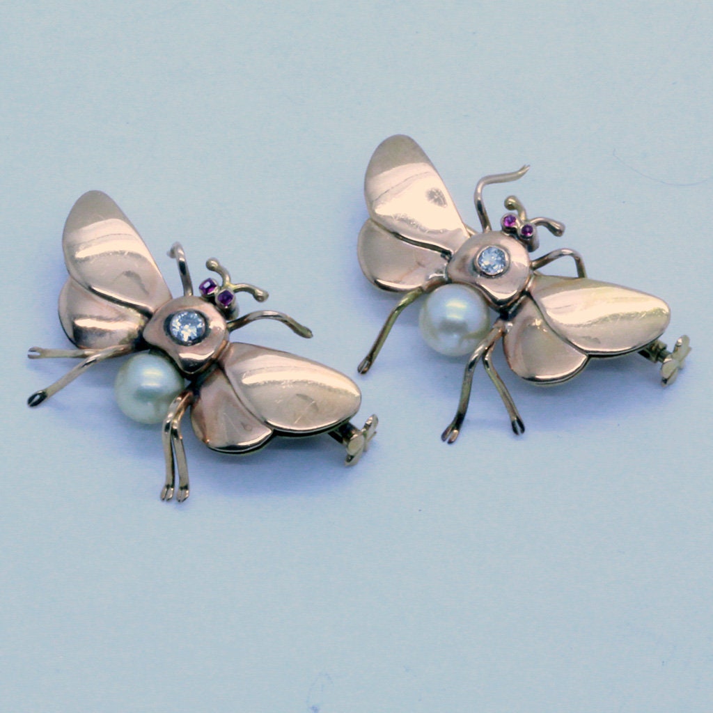 Vintage Retro Pair Butterfly Brooches Gold Diamonds Rubies Pearls Unisex (6999)