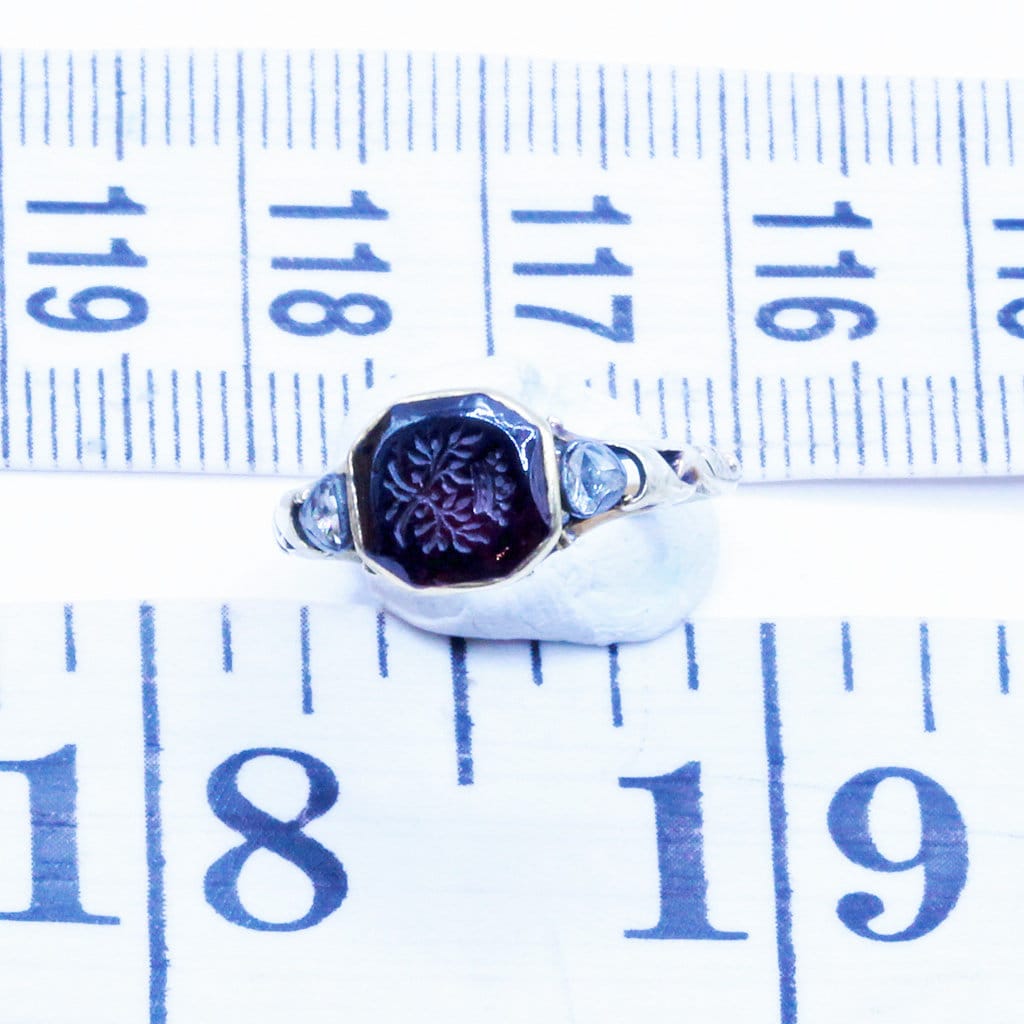 Georgian or earlier Ring Intaglio cameo Garnet Diamonds 18k Gold French Unisex 17-18C (7179)