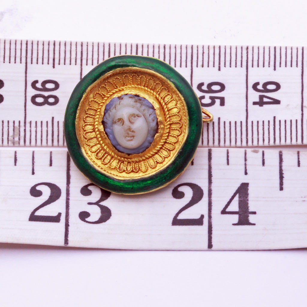 Louis WIESE cameo brooch pendant gold enamel agate Medusa Antique Unisex (7228)