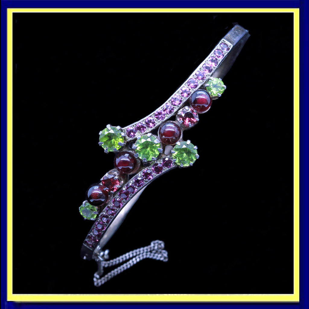 Antique Victorian Bracelet Bangle Peridot Garnet Napoleon III French (5440)
