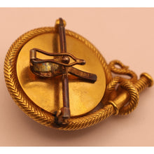 Antique brooch pendant gold Essex Crystal Reverse intaglio bulldog bullwhip(7570)