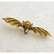 American Antique Art Nouveau brooch pendant devil head bat wings gold pearl(7685)