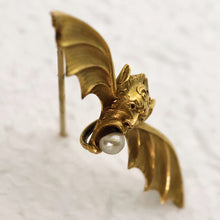 American Antique Art Nouveau brooch pendant devil head bat wings gold pearl(7685)