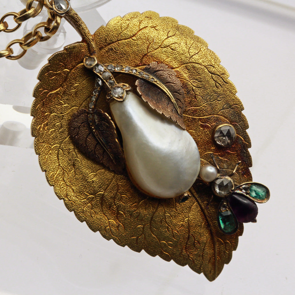 Antique Pendant chain Necklace Gold Pearl diamonds fruit fly Wilhelm Weiss (7387)