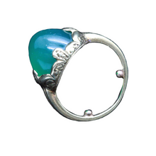 Antique Ring 14k Gold Sugarloaf Green Chalcedony Pinky Ring Emerald Green (6610)