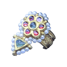 Antique / vintage ring 18k gold sapphires rubies pearl Indian lacy (7251)