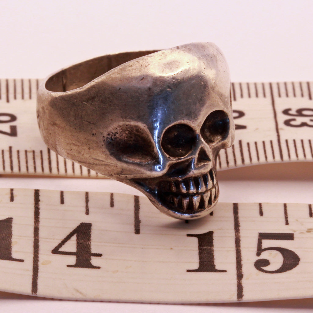 Vintage sterling silver skull ring Man's American Bell Goth Biker jewelry (7343)