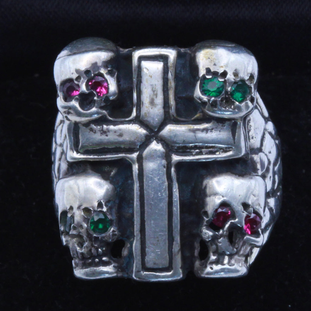 Sterling Silver Biker ring cross 4 skulls green and red gem eyes vintage (7344)