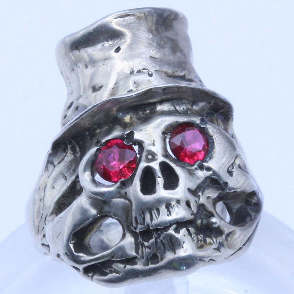 Silver skull ring biker jewelry Goth Death Head Top Hat red eyes (7345)