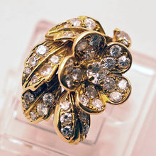 Vintage diamond ring 18k gold c1950 attributed to Boucheron French flower white background