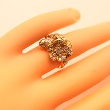 model showing Vintage diamond ring 18k gold c1950 attributed to Boucheron French flower