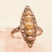 CARTIER antique ring Victorian diamonds pearls platinum engagement ring  white ground