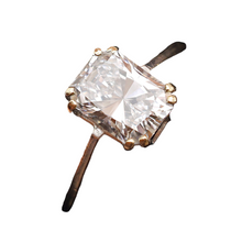 Radiant Diamond engagement ring 0.92ct E color VVS2 GIA engraved 18k gold (7513)