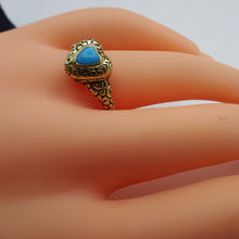 Antique Georgian gold turquoise heart secret poison ring locket memorial (7539)