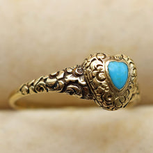 Antique Georgian gold turquoise heart secret poison ring locket memorial (7539)