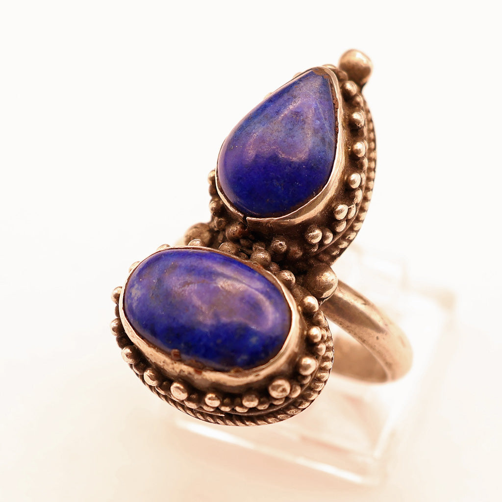 Vintage silver lapis lazuli ring handmade ethnic Nepali Hindu symbolism (7597)