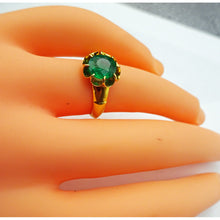 Vintage ring 22k gold emerald India eye-catching elegance unisex appraisal (7599)