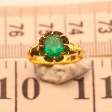 Vintage ring 22k gold emerald India eye-catching elegance unisex appraisal (7599)