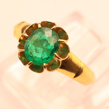 Vintage ring 22k gold emerald India eye-catching elegance unisex appraisal (7599)