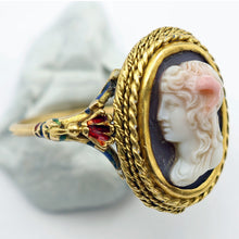 Antique Renaissance Revival / Renaissance hardstone cameo ring gold enamel (7632)