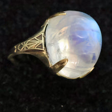 Antique 11.45ct moonstone ring Gold blue flashing Arts & Crafts Art - Deco (7686)