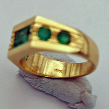 Vintage Man's Ring 18k Gold Colombian Emeralds GIA Certificate (7715)