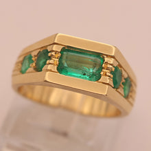 Vintage Man's Ring 18k Gold Colombian Emeralds GIA Certificate