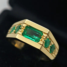 Vintage Man's Ring 18k Gold Colombian Emeralds GIA Certificate (7715)