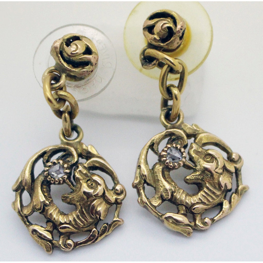 Antique Chinese Dragon ear Pendant Earrings Gold Diamonds openwork (5417)