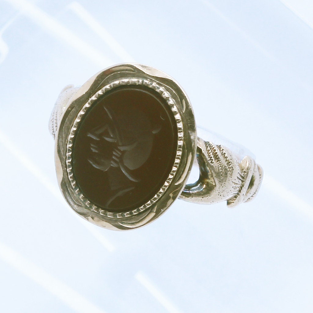 Antique Georgian Fede Ring 12k Gold Hands Hardstone Intaglio Cameo Unisex (6714)