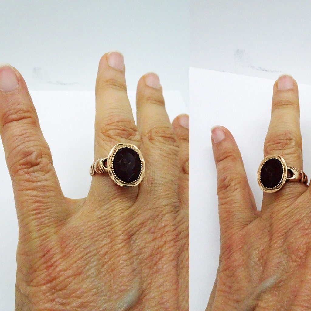 Antique Georgian Fede Ring 12k Gold Hands Hardstone Intaglio Cameo Unisex (6714)