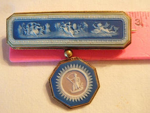 Antique Gold Wedgwood Jasper Tricolor Plaque Brooch (4483)
