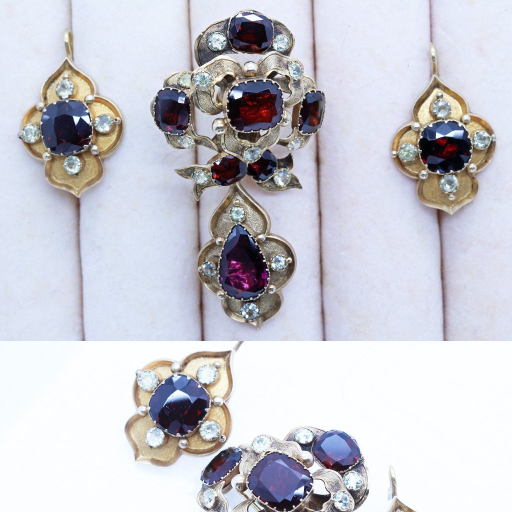 Antique Victorian Earrings Brooch Pendant Set Gold Garnet Gem Holbeinesque(6734)