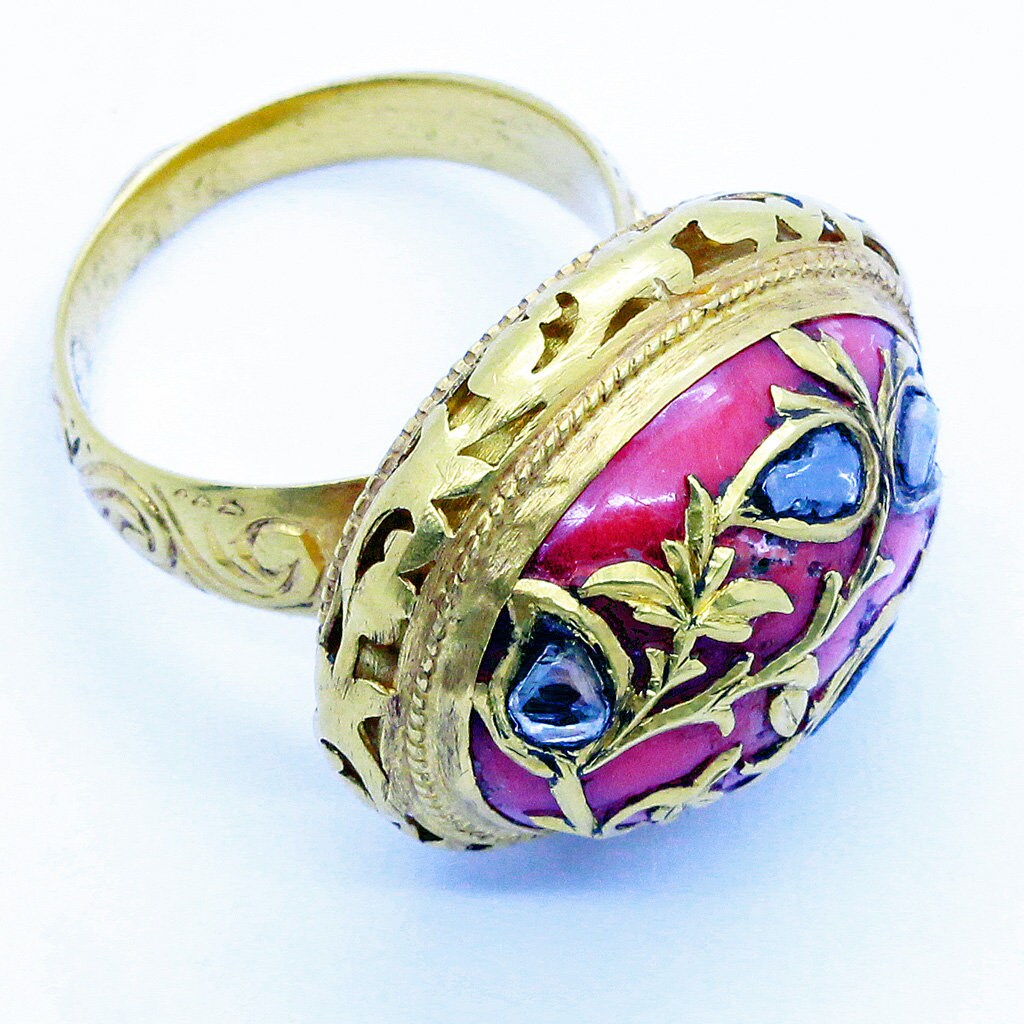 Antique Ring 22k Gold large Natural Crl Cabochon Diamonds Unisex India (6828)
