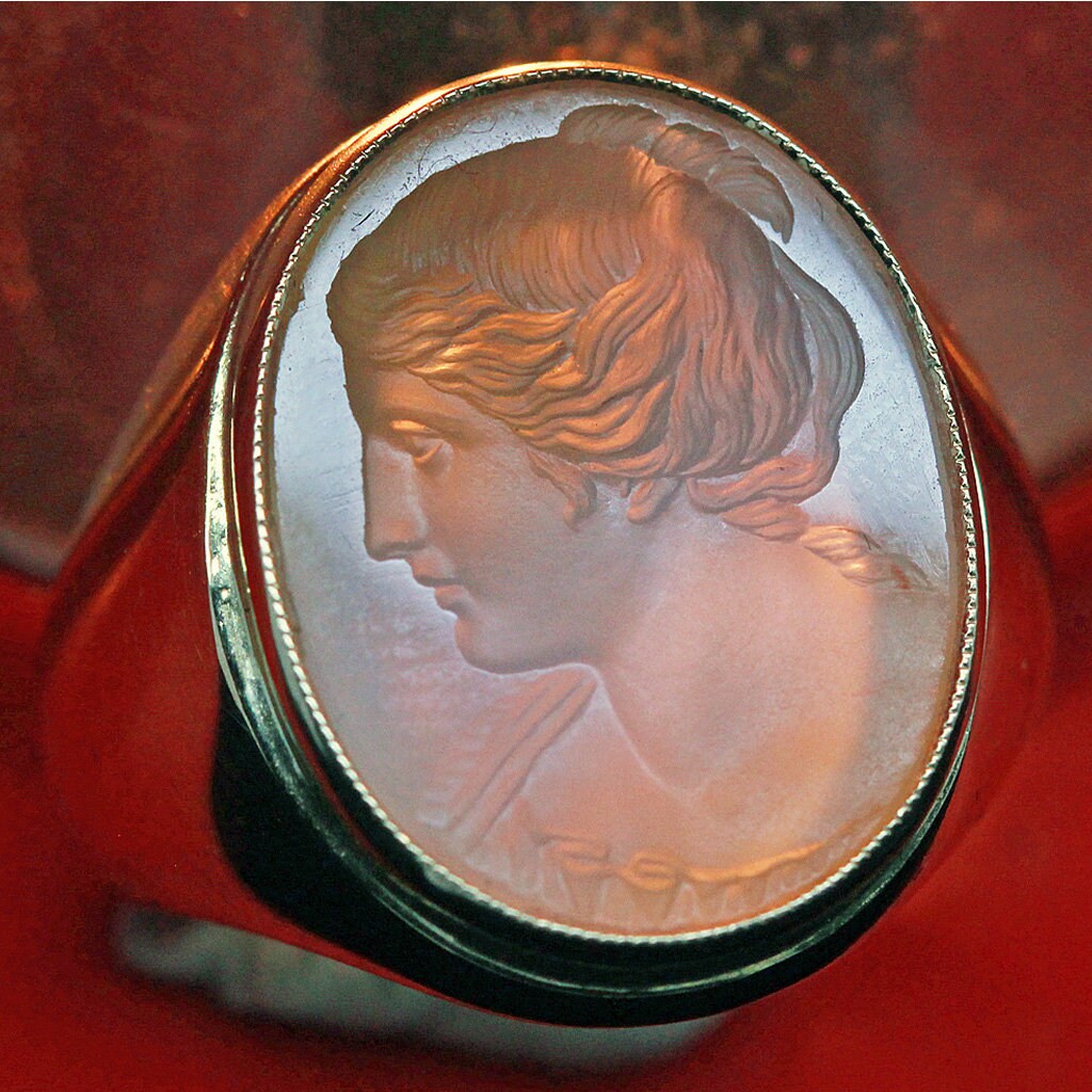 Antique Unisex Signet Ring 18k Gold Hardstone Intaglio Cameo Lady (6653)