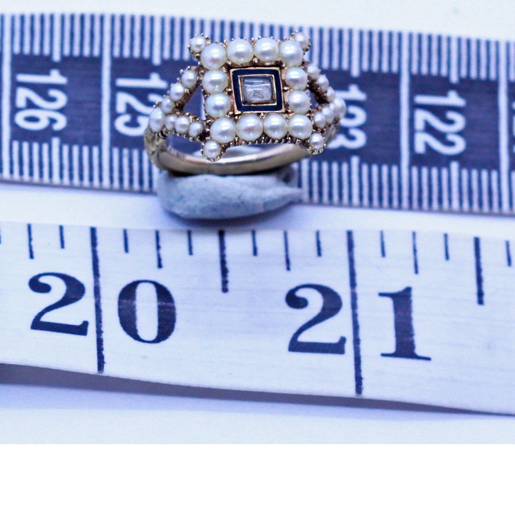 Antique Georgian Ring 15ct Gold Pearls Enamel Hair Mourning Chased Gold (6833)