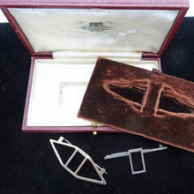 Art Deco Pair Dress Clips Brooch Convertible Plat 18k Gold Diamonds Zircons(6939)