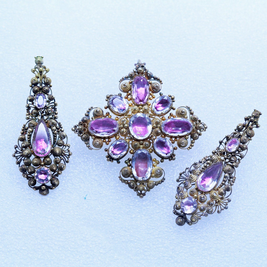 Antique Georgian Earrings Brooch Pendant Set Gold Cannetille Foiled Gems (6938)