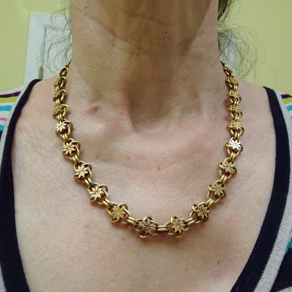 Antique Victorian Chain Necklace 15k Gold Large twisted Links w Stars (5680)